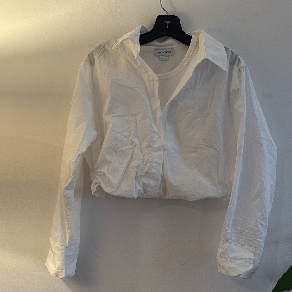 Urban Outfitters Classic White Button-Down Shirt - Preloved